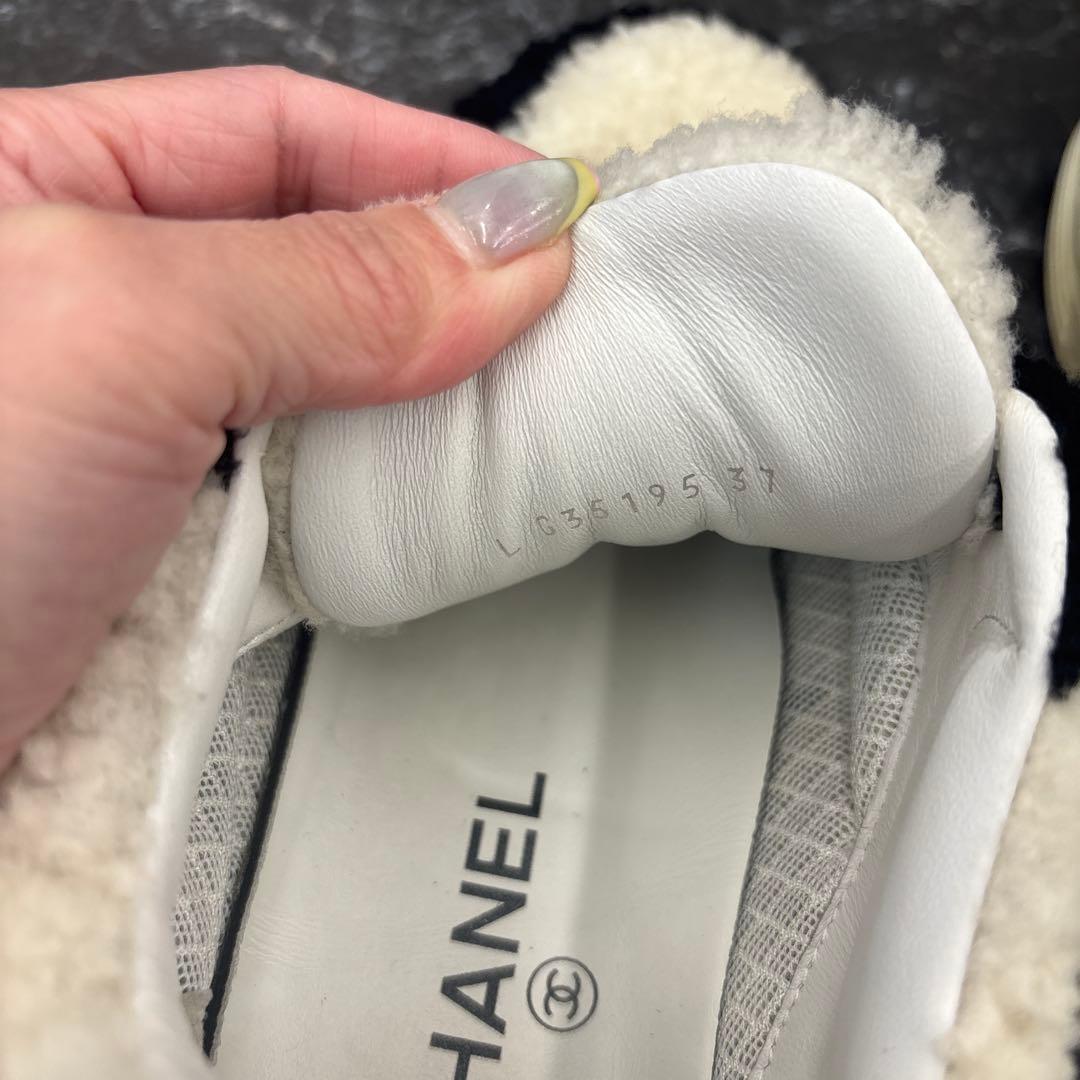 CHANELモコモコスニーカー　サイズ37（23.5〜24㎝）