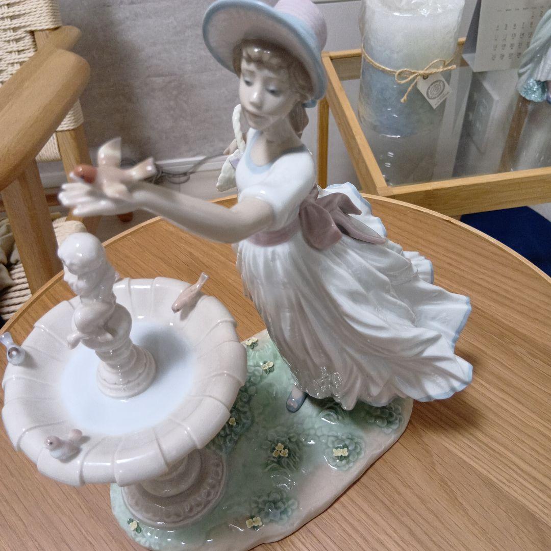 リヤドロ　LLADRO 春を告げる小鳥たち