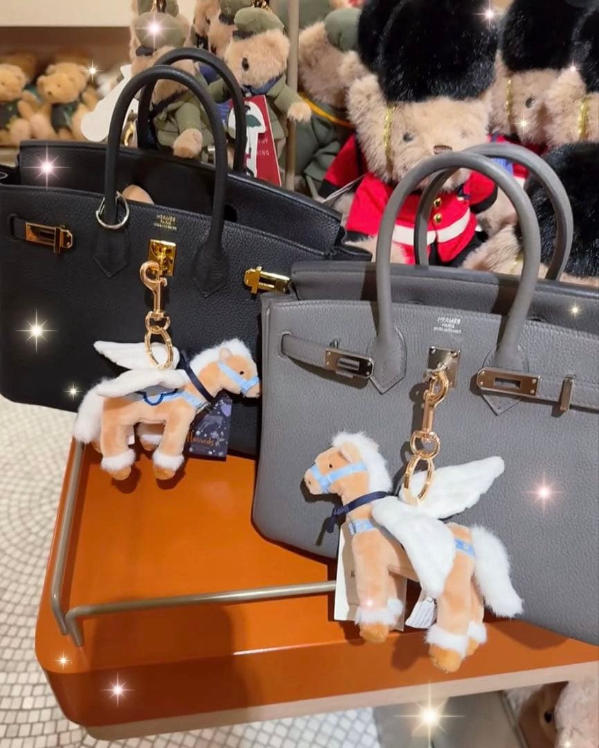 ハロッズ Harrods ペガサス キーホルダー バッグチャーム イギリス