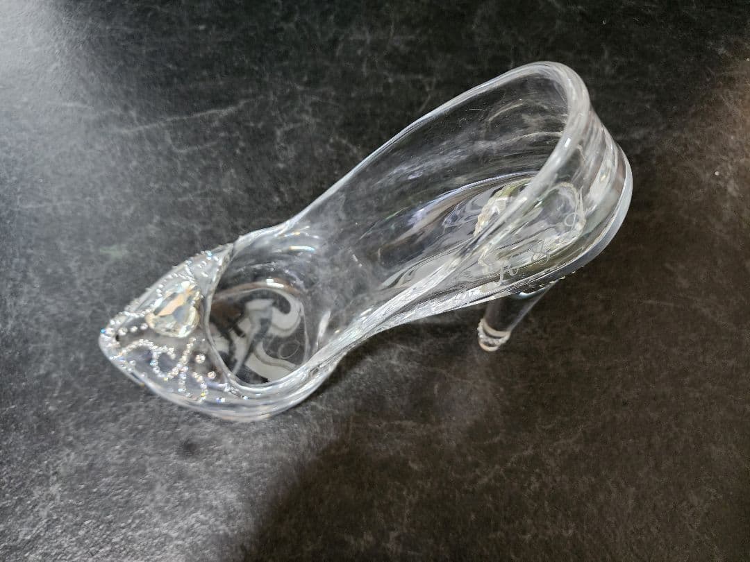 エマ emma 履けるガラスの靴