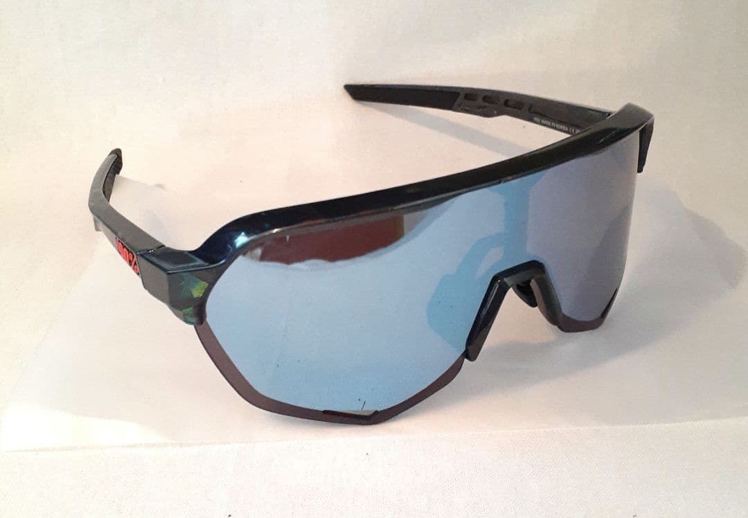 中古 100% S2 ブラックホログラフィック ワンハンドレッド サングラス