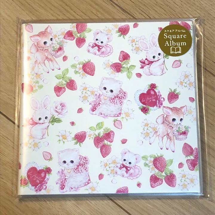 ★新品★飴ノ森ふみか  スクエアアルバム  ストロベリーフィールズ柄