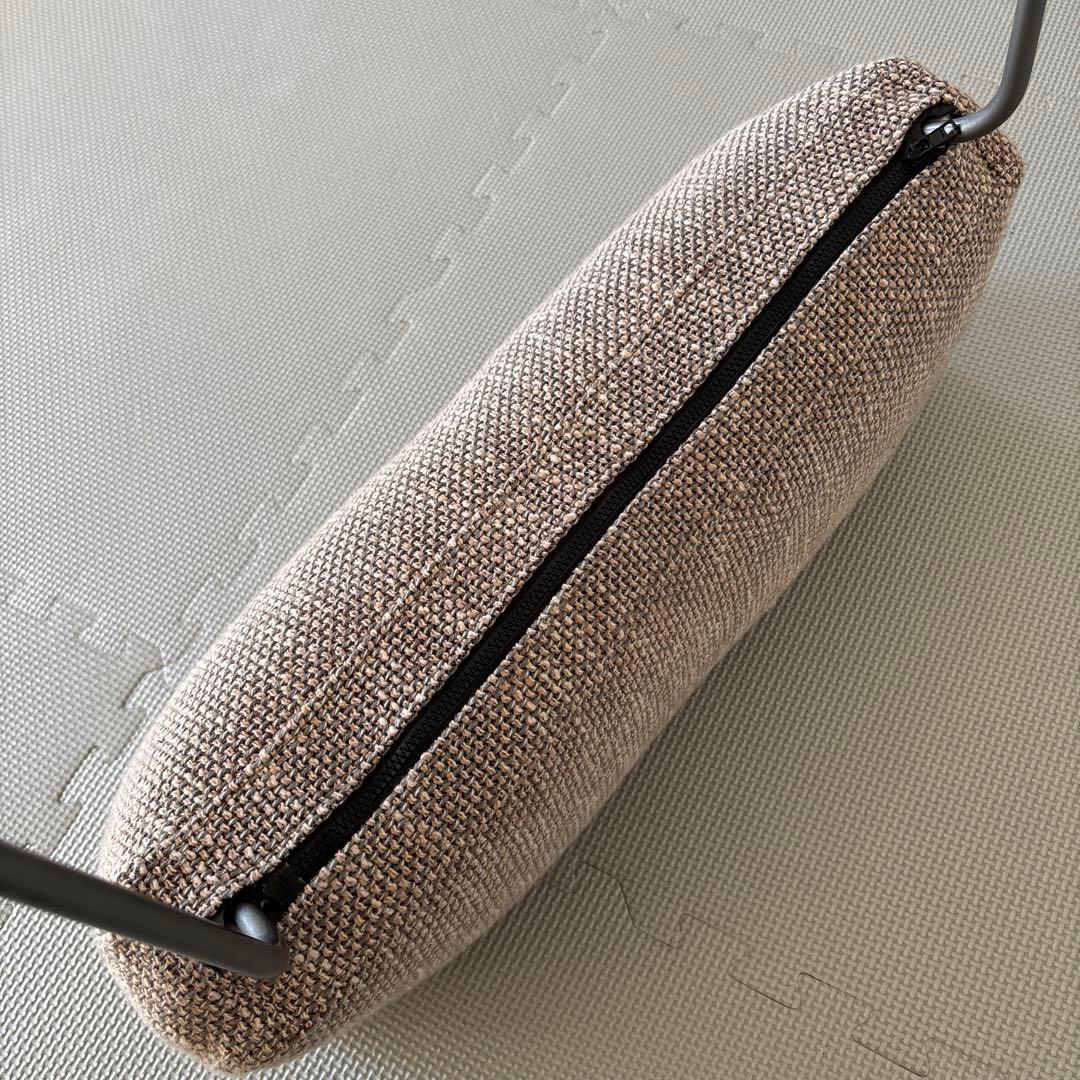 カリモク　ヘッドレスト