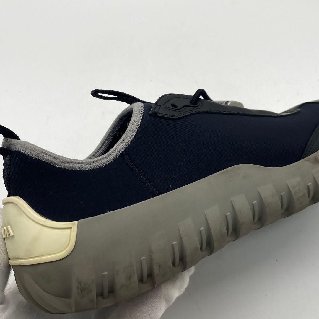 プラダスポーツ　プラダ　スニーカー　スリッポン