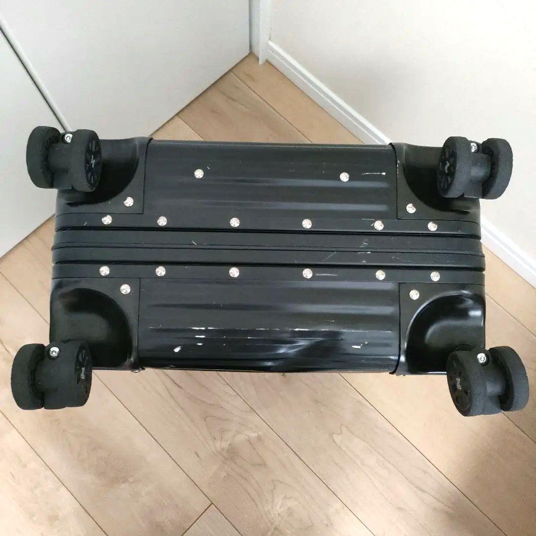 LANZZO ランツォ スーツケース 4輪 アルミ 機内 黒 TSA 33L