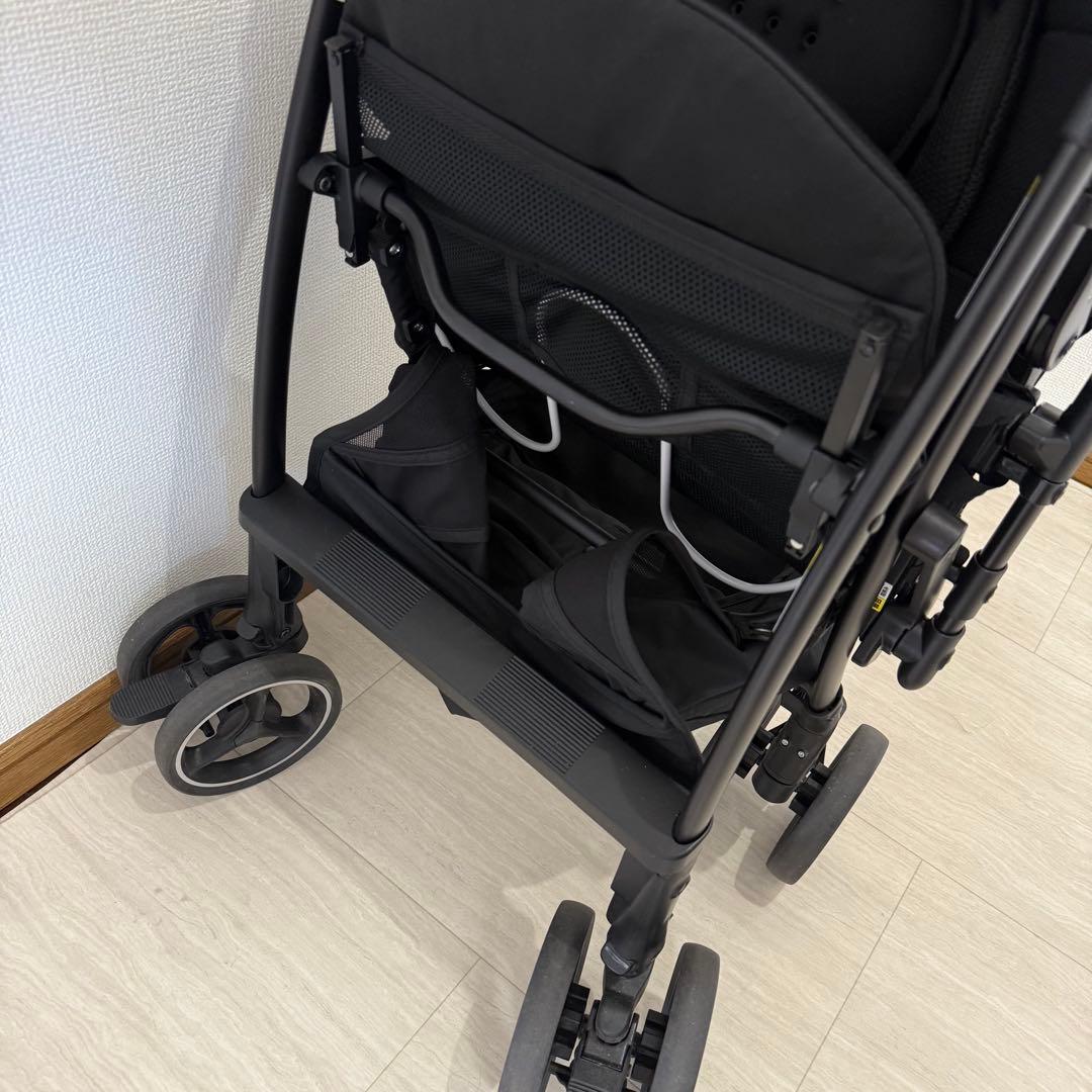 【極美品】2024年モデル アップリカ ラクーナビッテクッション ベビーカー