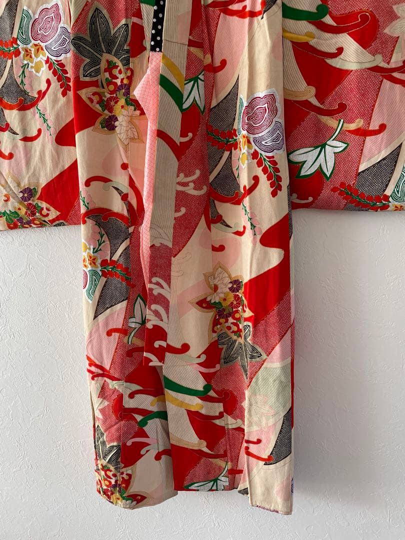 七五三　５歳〜６歳向き　アンティークお着物セット　髪飾り付き