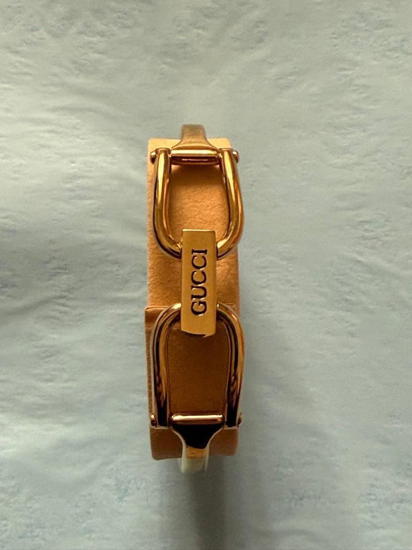 GUCCI アナログクォーツ腕時計