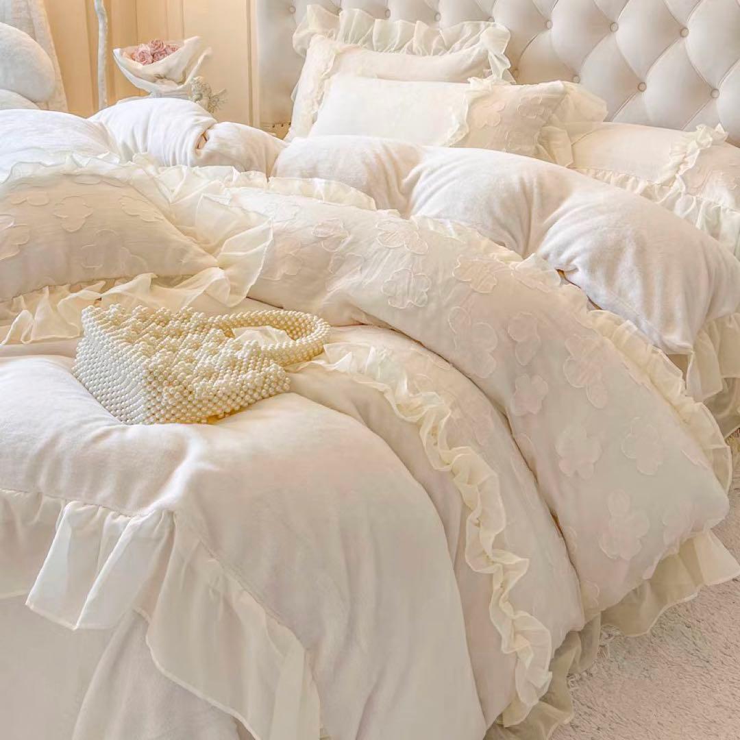 フリル付きホワイトダブルカバーセット