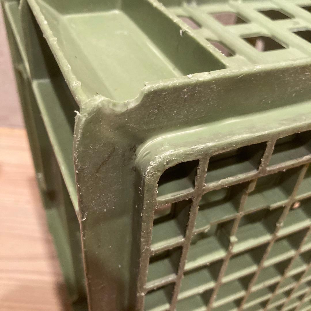 美品　牛乳コンテナ　4個　ケース　ボックス　コンテナ　ビールケース