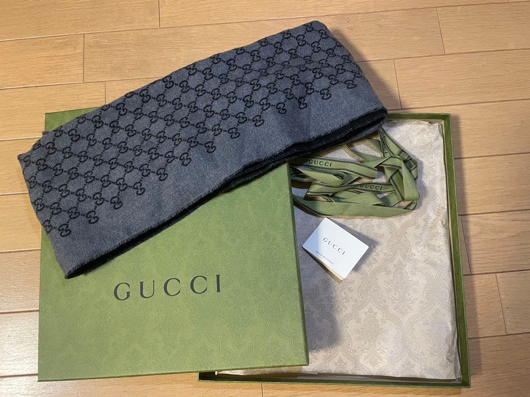 GUCCI GGロゴ マフラー グレー/ブラック
