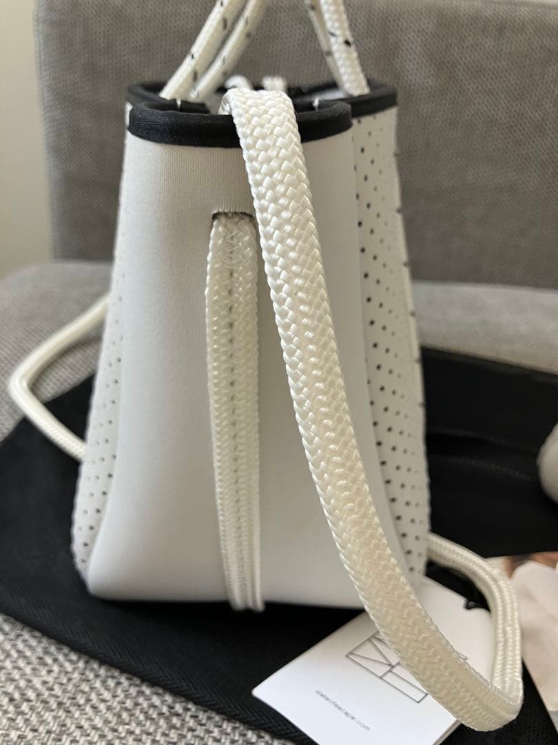 STATE OF ESCAPE ホワイトトートバッグ