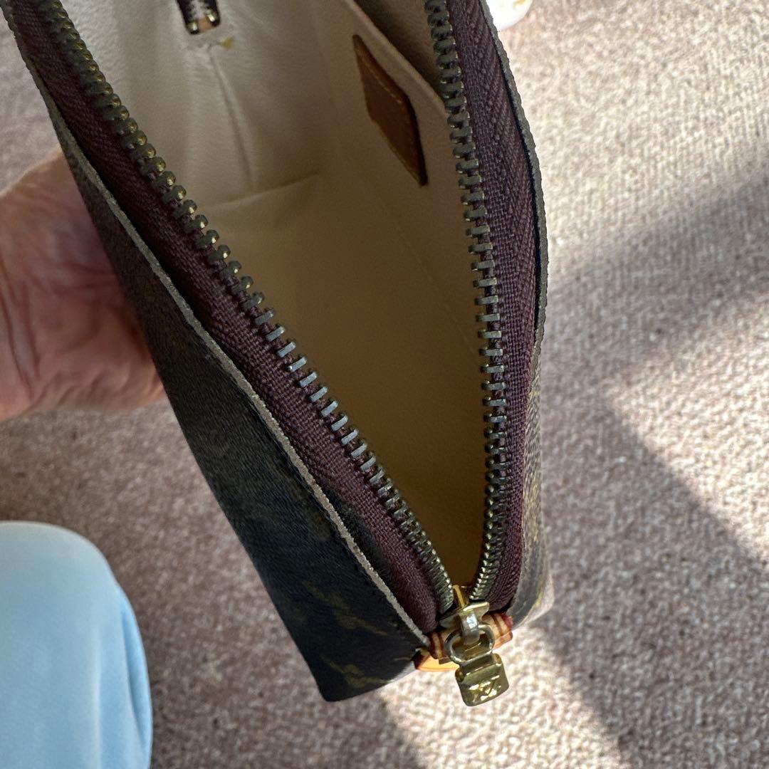 あき☆ 　Louis Vuitton モノグラム ポーチ