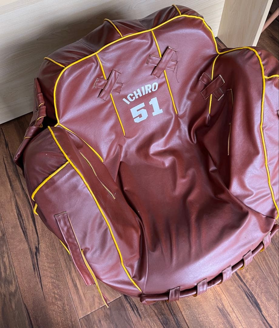 『ICHIRO』 ファン必携 イチローグローブクッション三ツ矢サイダー懸賞品