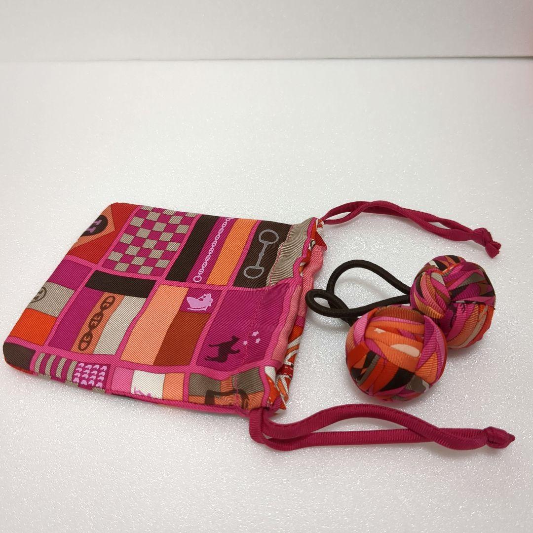 エルメス　シュシュ　ポンポン　アクセサリー