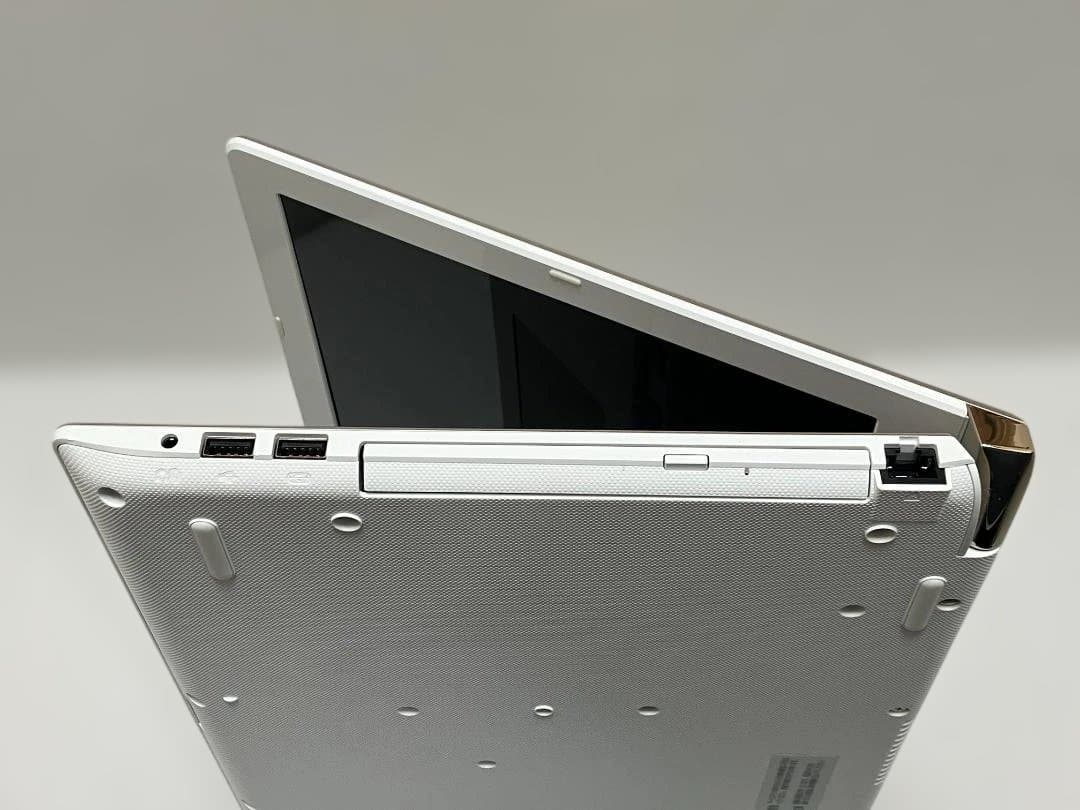 dynabookノートパソコン 10世代 i3/8GB/新品SSD/Win11