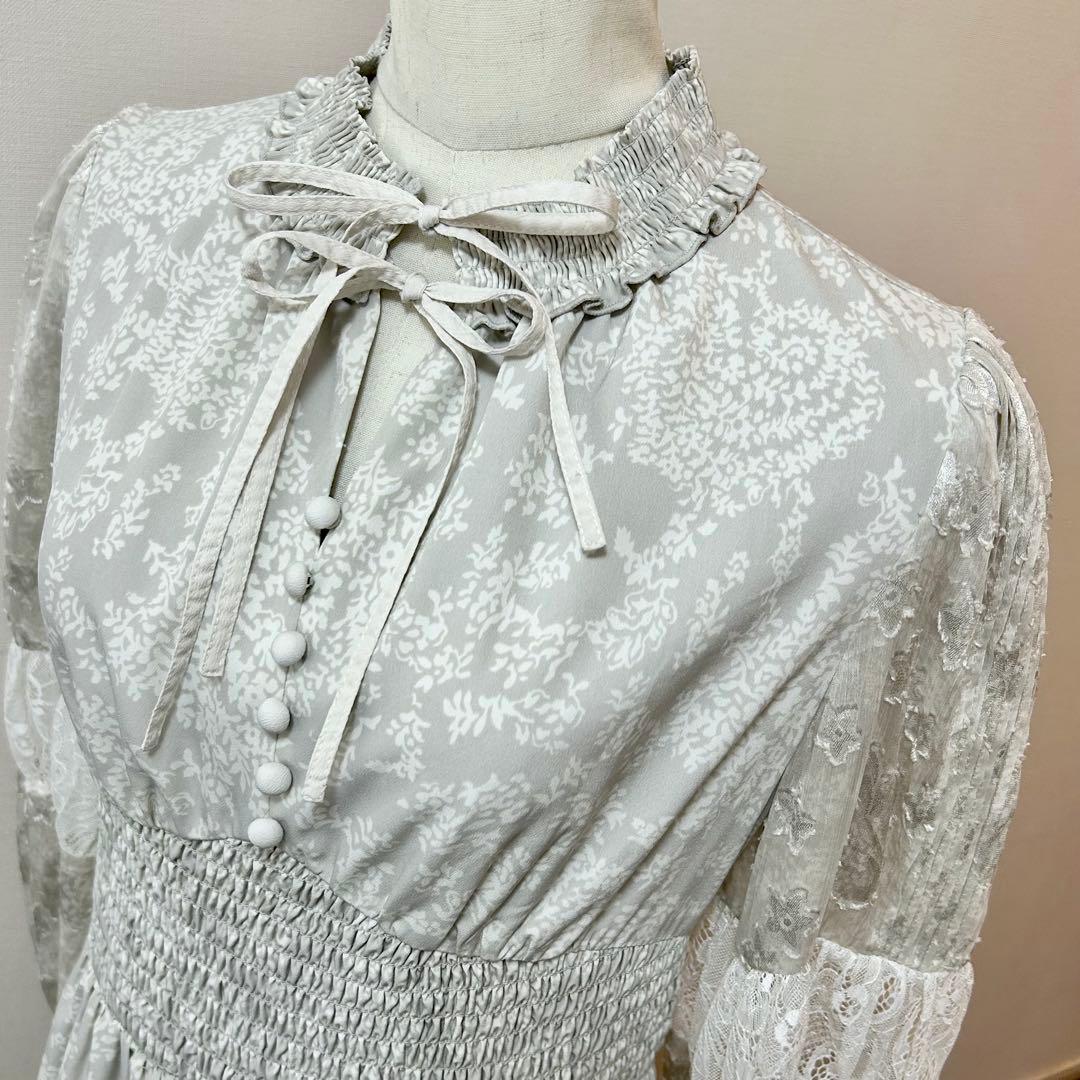 ワンピース Herlipto Winter Floral Long-sleeve Dress