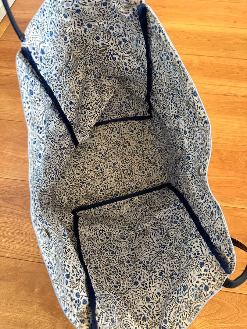 ファミリア　ライトブルートートバッグ