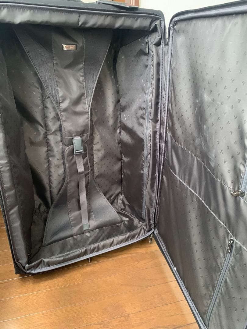TUMI トュミ 大型 キャリースーツ ケース ２輪 スーツケース ビジネス