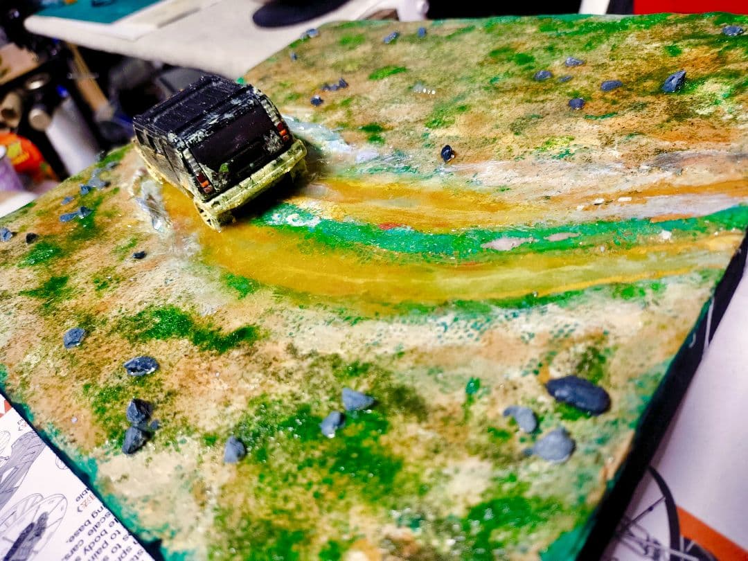 レジンアートジオラマ『オフロード・マッドランナー』 泥だらけSUV 壁掛けアート