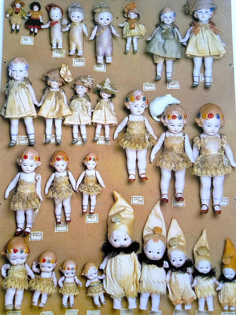 人形オークションの目録本　HERTWIG　アンティーク　ドール　コレクション