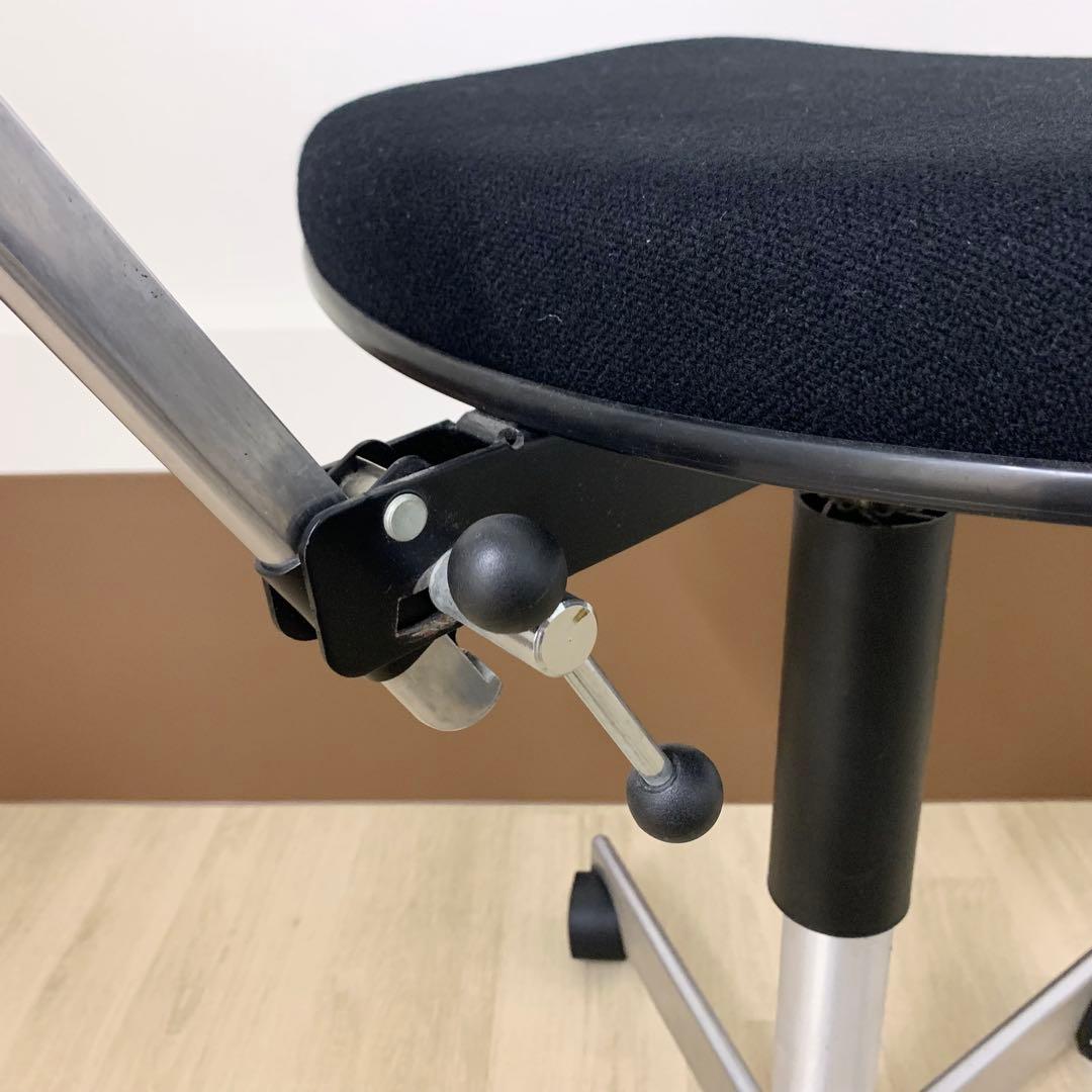 M*n様 Fritz Hansen フリッツハンセン ケビ MoMAコレクション