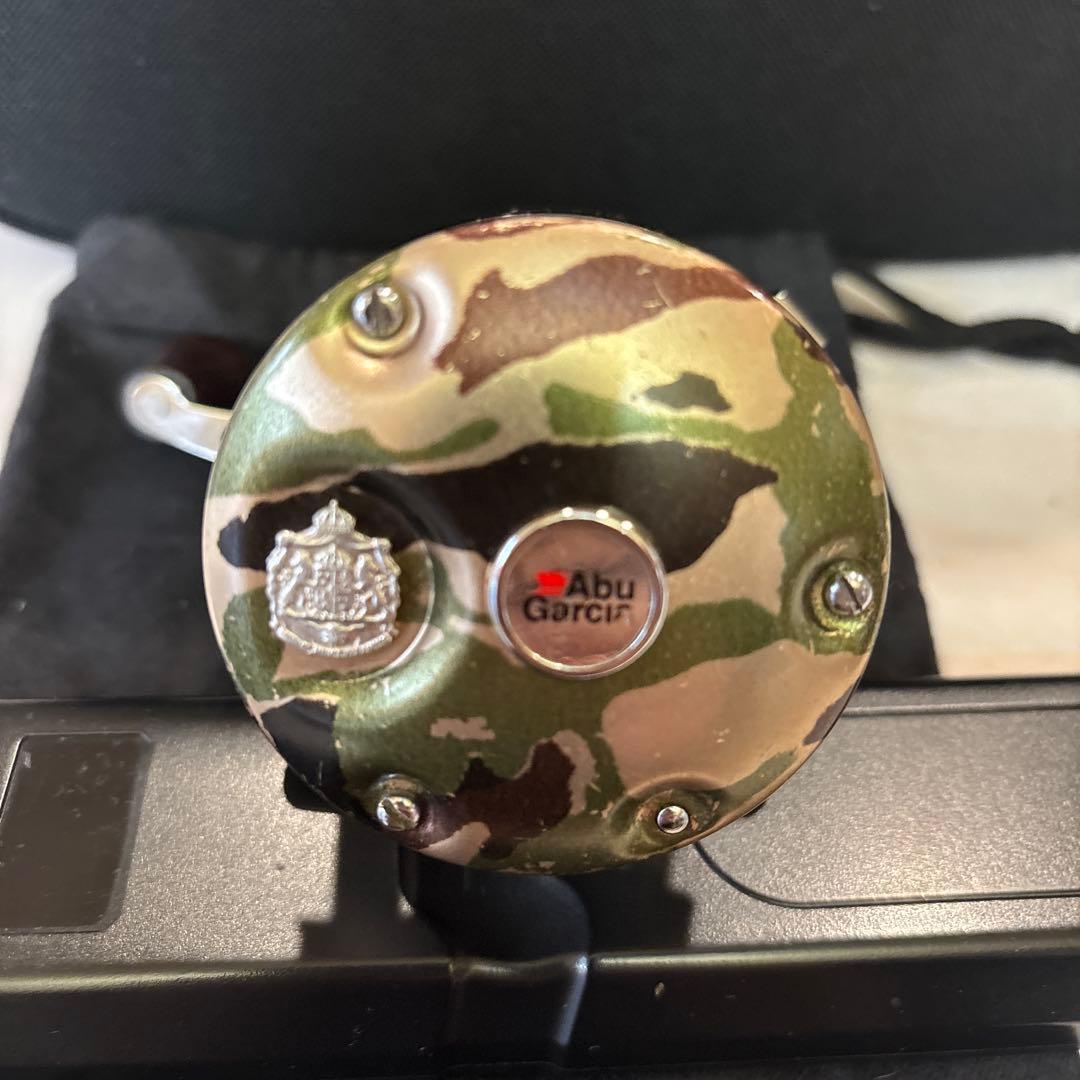 Abu Garcia 5500迷彩ベイトリール 美品アブ　ガルシア