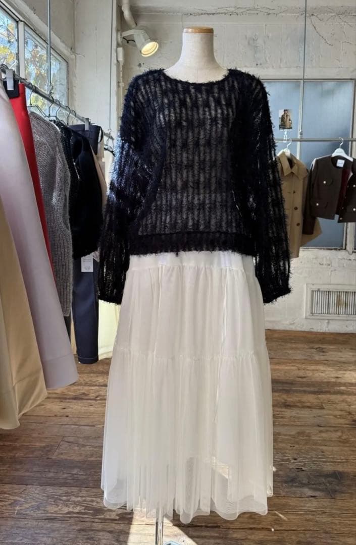 イデアルーチェ　チュールシャギープルオーバー　ネイビー