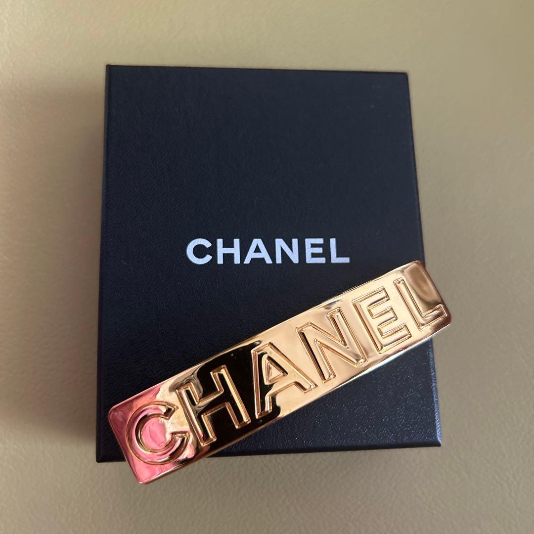 CHANELバレッタ　新品