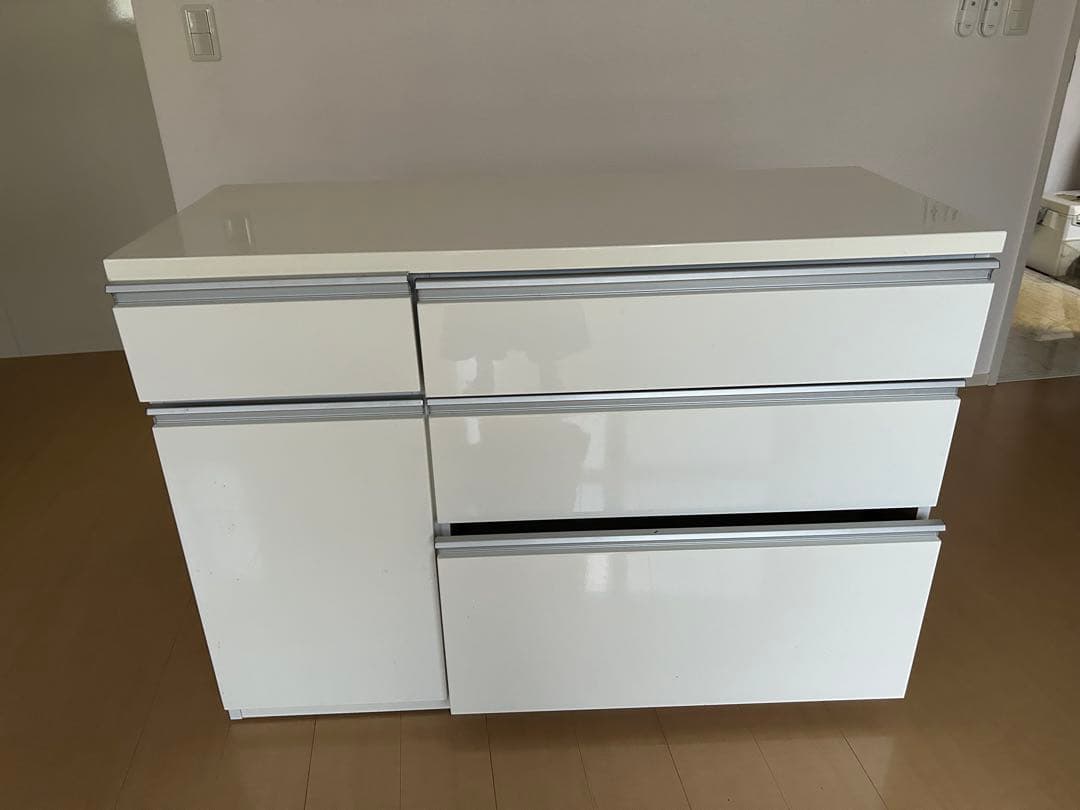 ニトリ　キッチンカウンター ホワイト