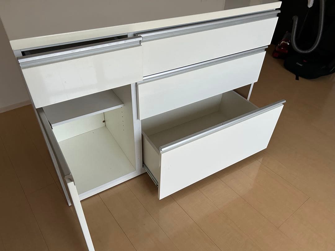 ニトリ　キッチンカウンター ホワイト