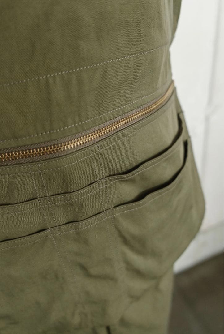 POCKETS エプロンkhaki (nylon chino)