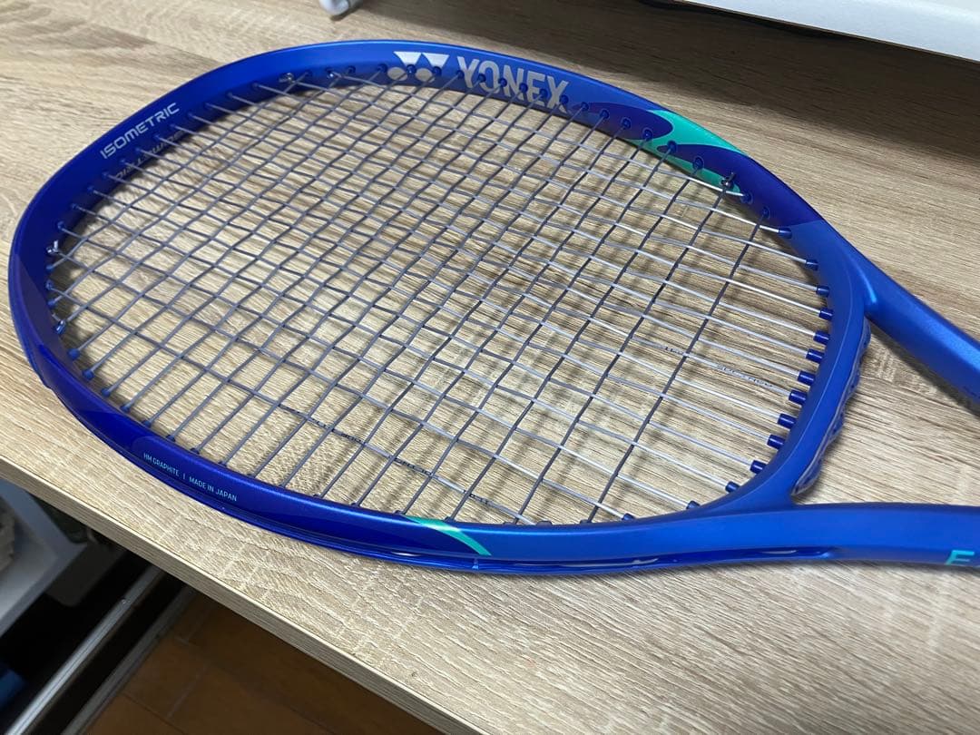 [美品] 保証書付きYONEX EZONE 98 2025年モデル グリップ3