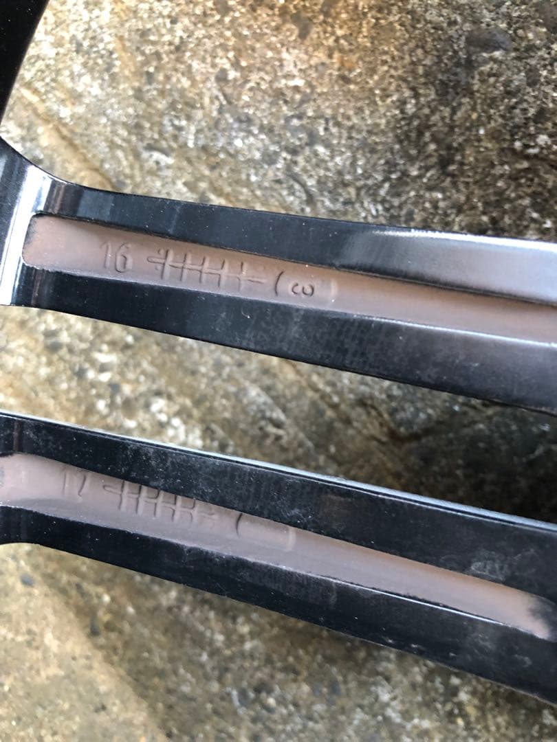 T*U様 メルセデス・ベンツ 18インチ タイヤセット（スタッドレス）