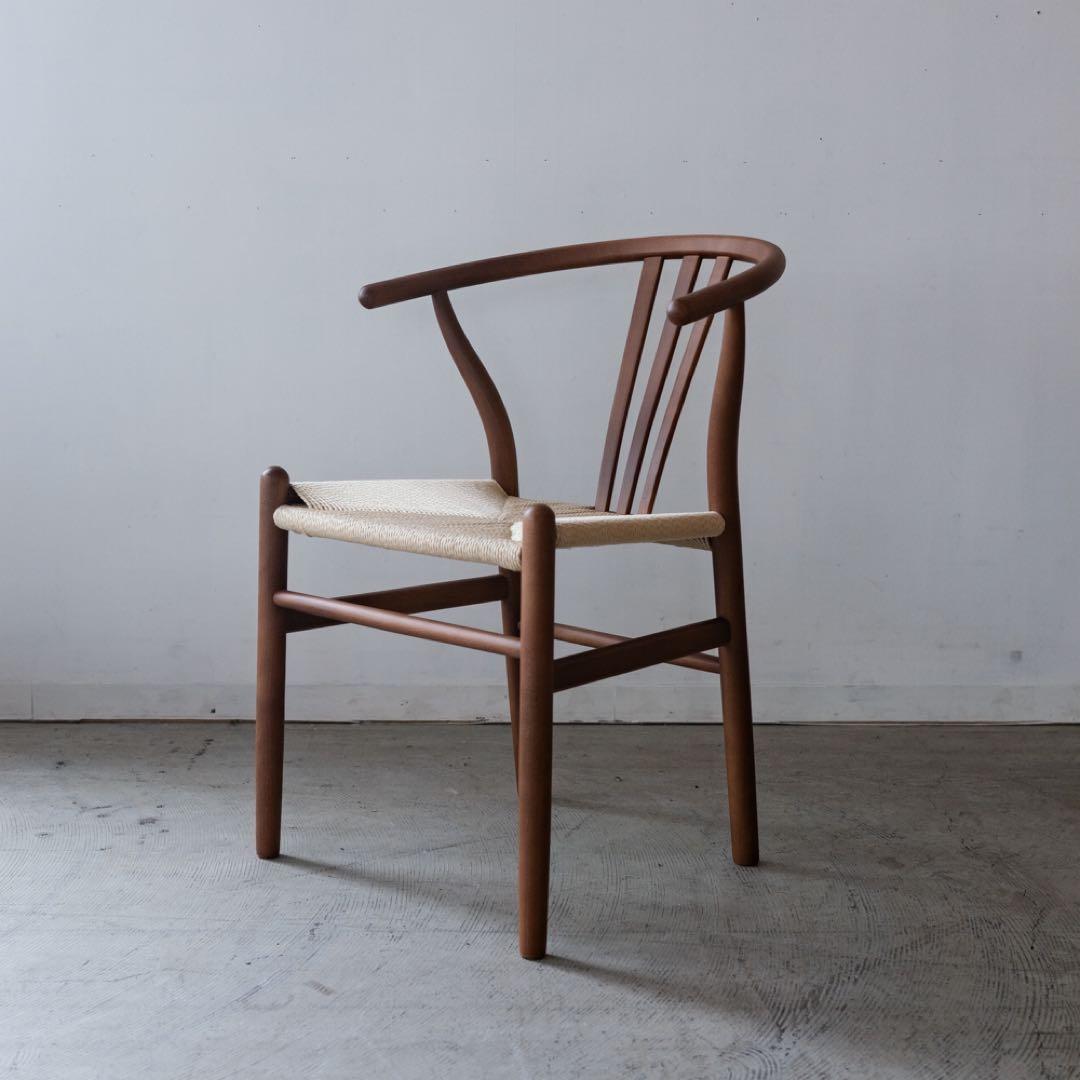 ダイニング　アーム　チェア　ビーチ材ブラウン色