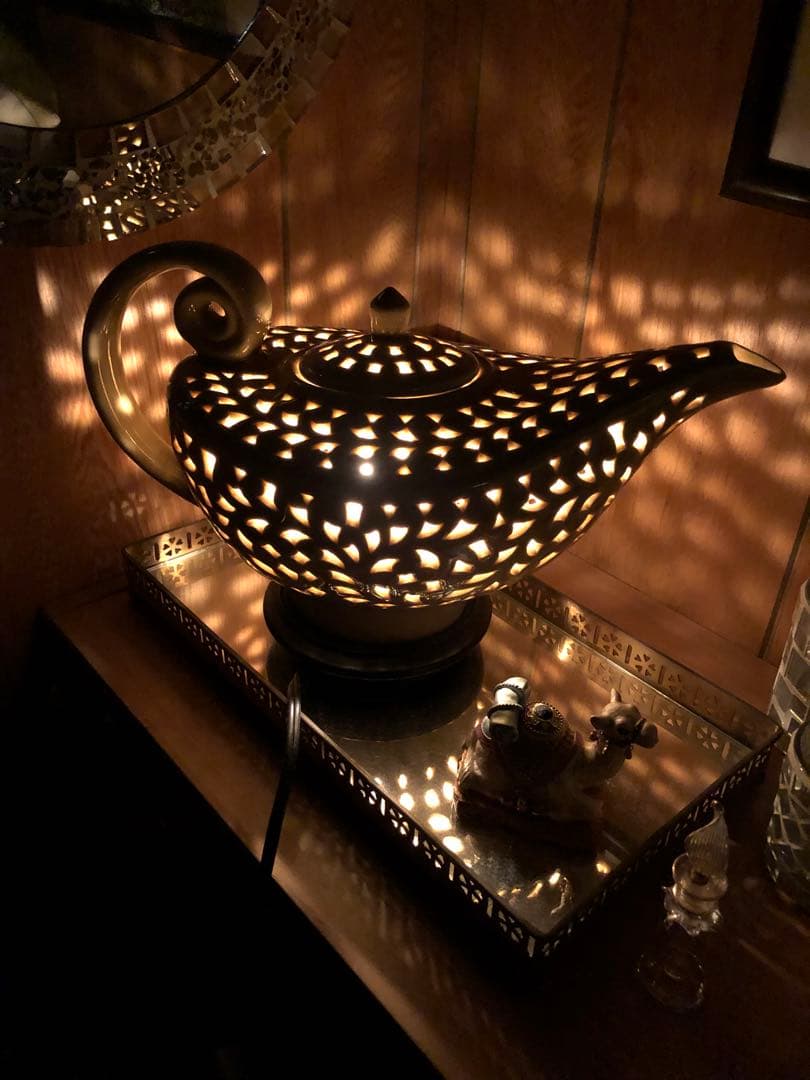 陶器製 魔法のランプ型 テーブルランプ 照明 ライト