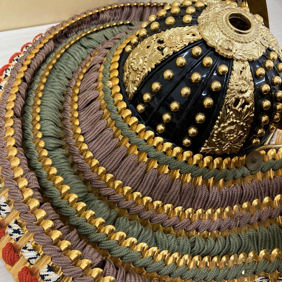 兜飾り　五月人形　金箔押木彫龍 忠保監修　鎧