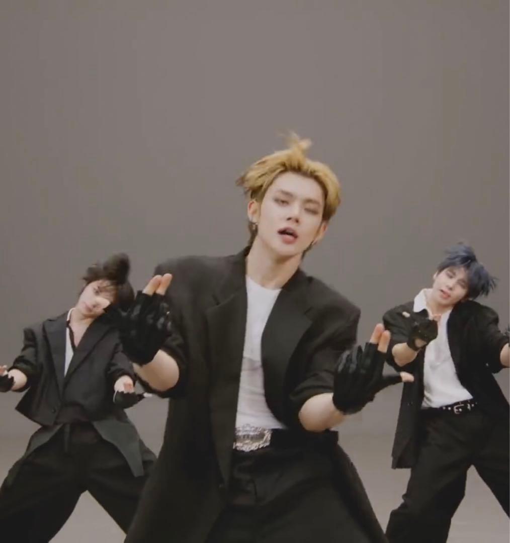 TXTヨンジュン着用 Martine Rose 25ss SHERRY BELT