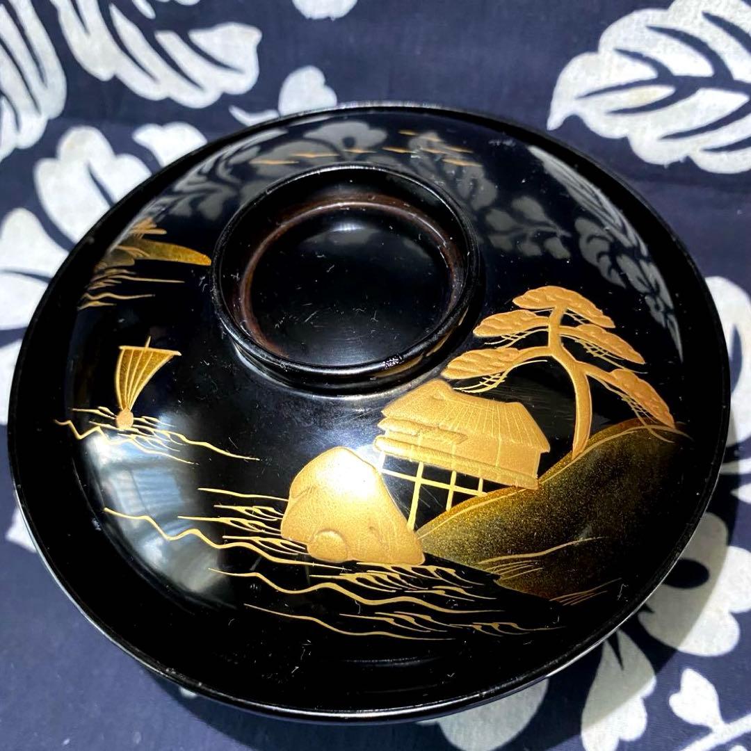 大正時代物・骨董　天然木製黒色漆器椀　金蒔絵・風景画に松葉　菓子椀・雑煮椀　三客