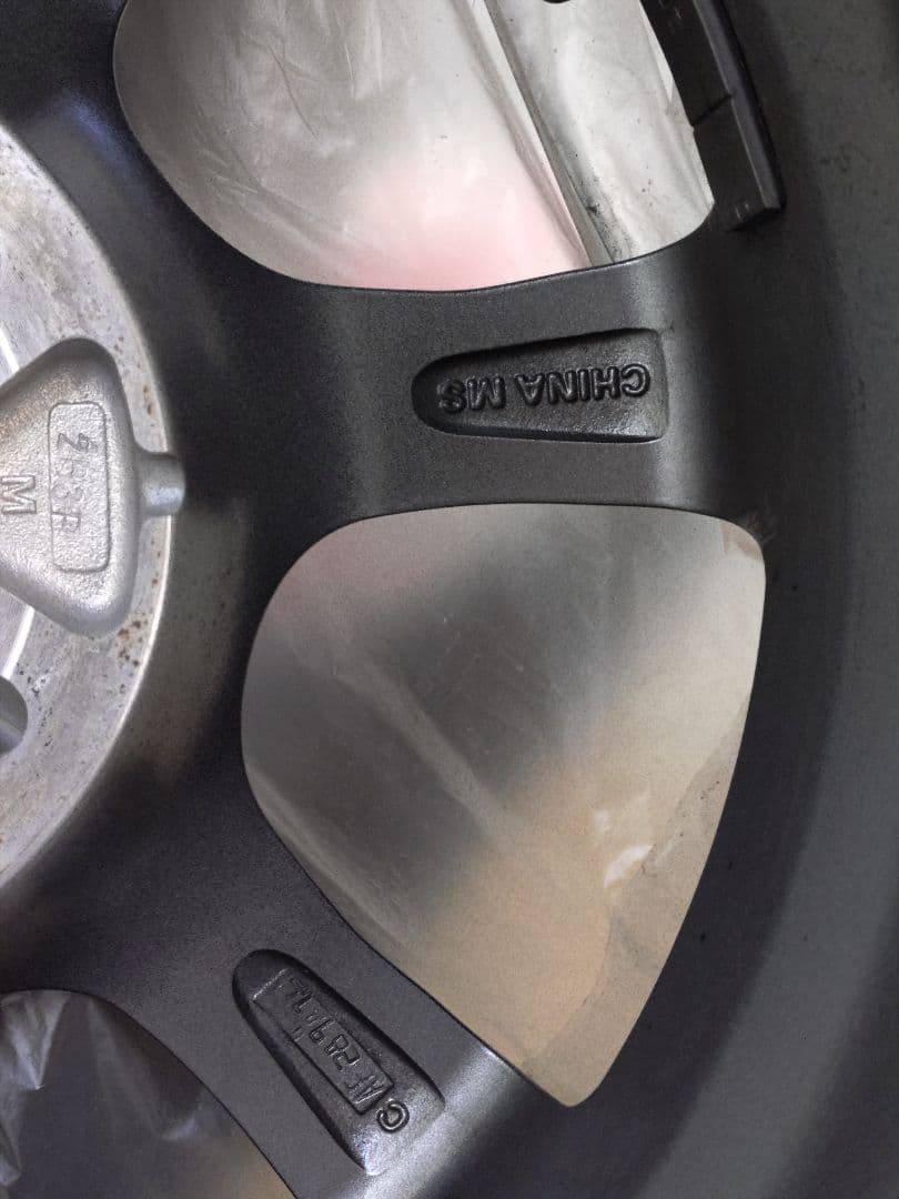 新品に近い TOYO 195/65R15 スタッドレスタイヤ ホイールセット4本