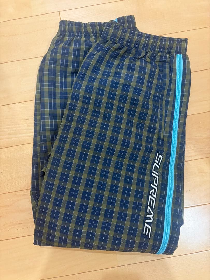SUPREME チェック柄ナイロンパンツ
