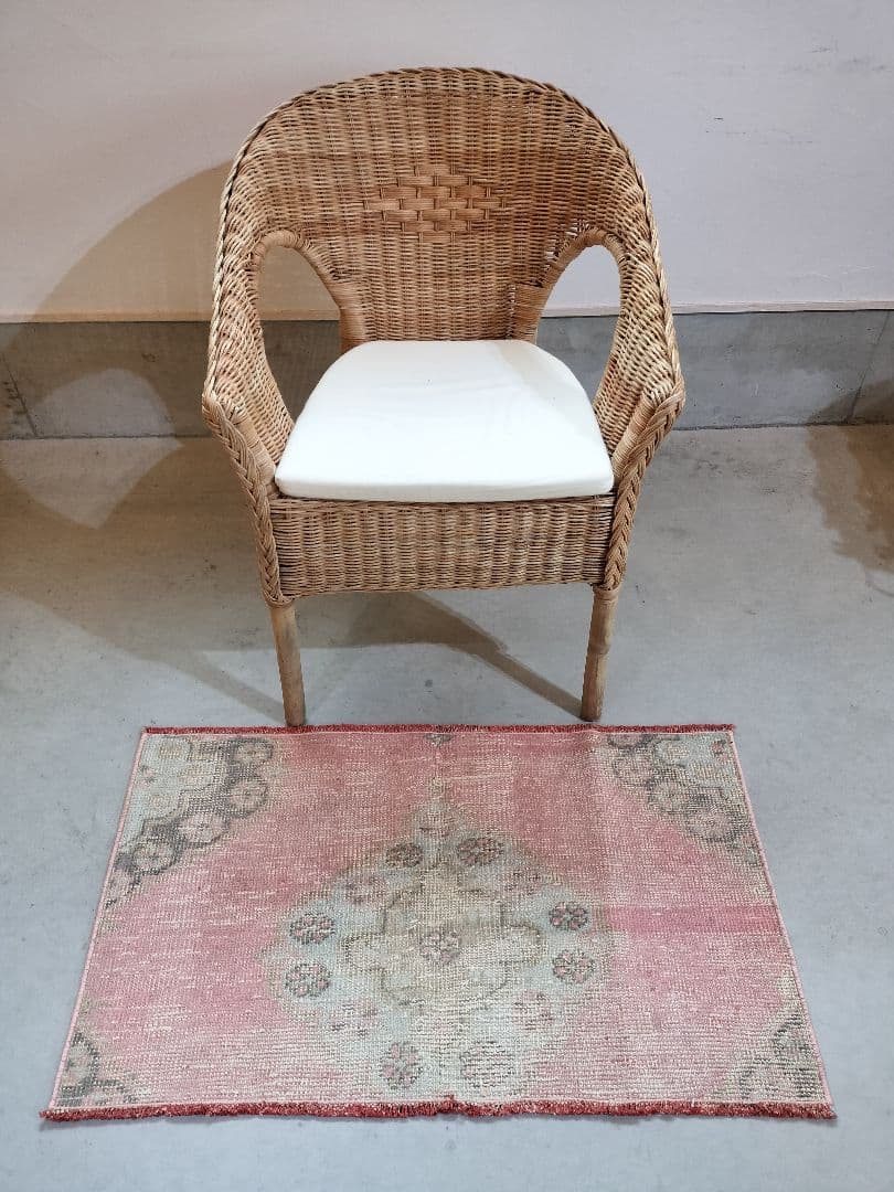 パステルローズピンクのスモールラグ　No.472