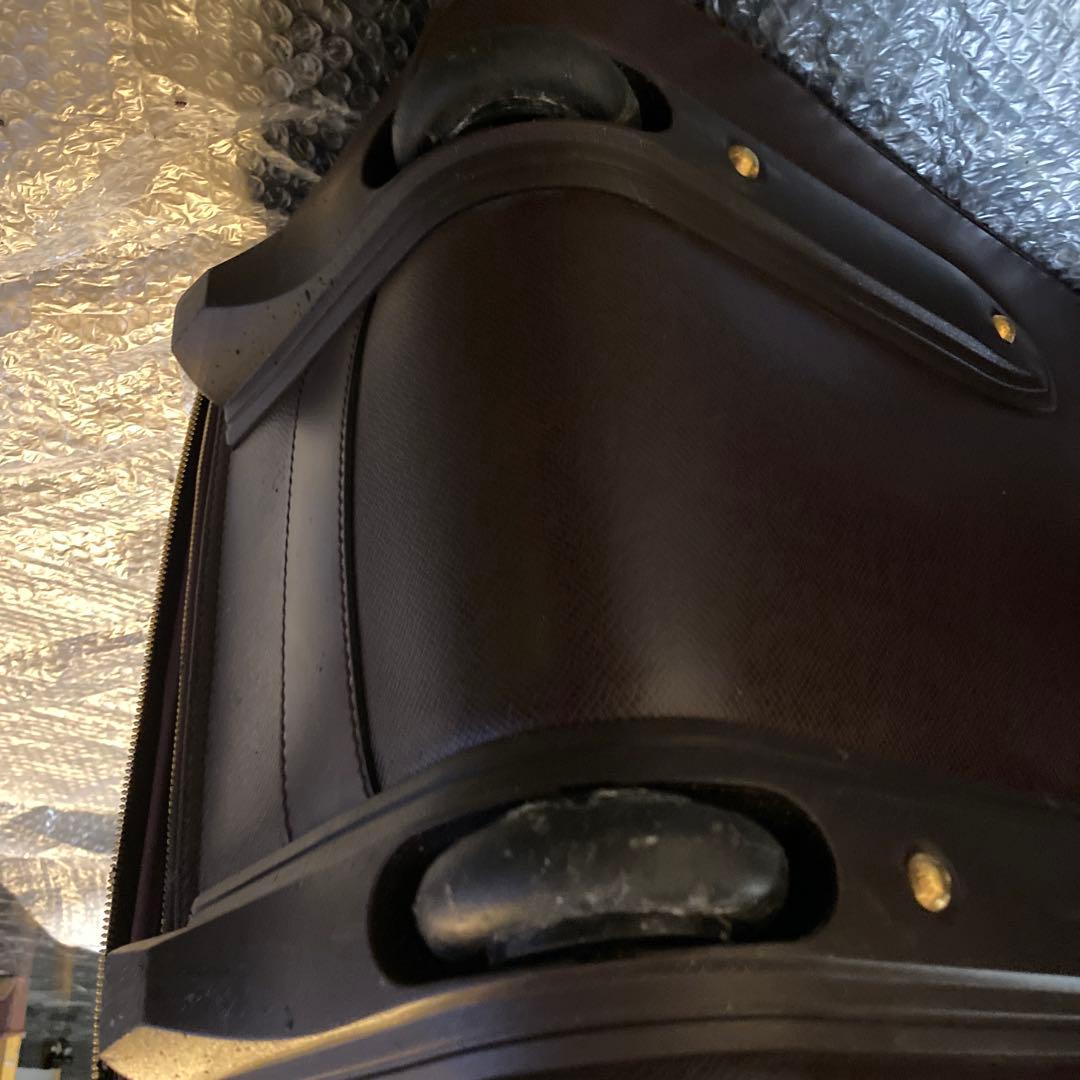 ルイヴィトン　キャリーケース