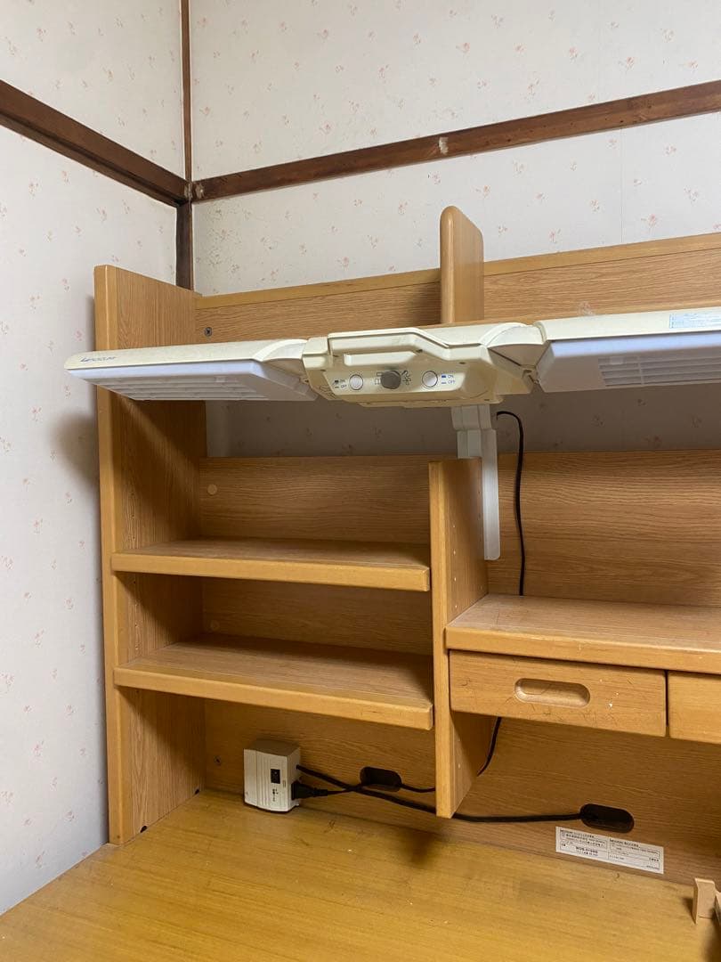 中古　コイズミ学習机