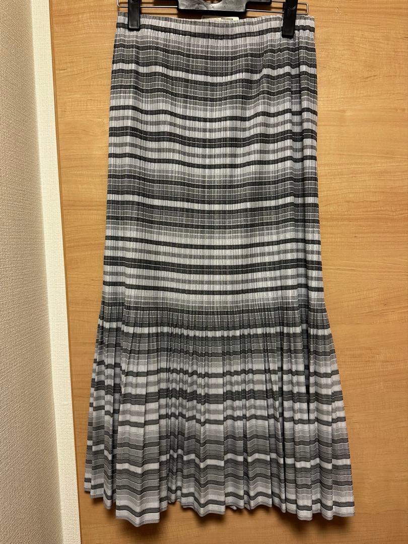 pleats please プリーツスカート