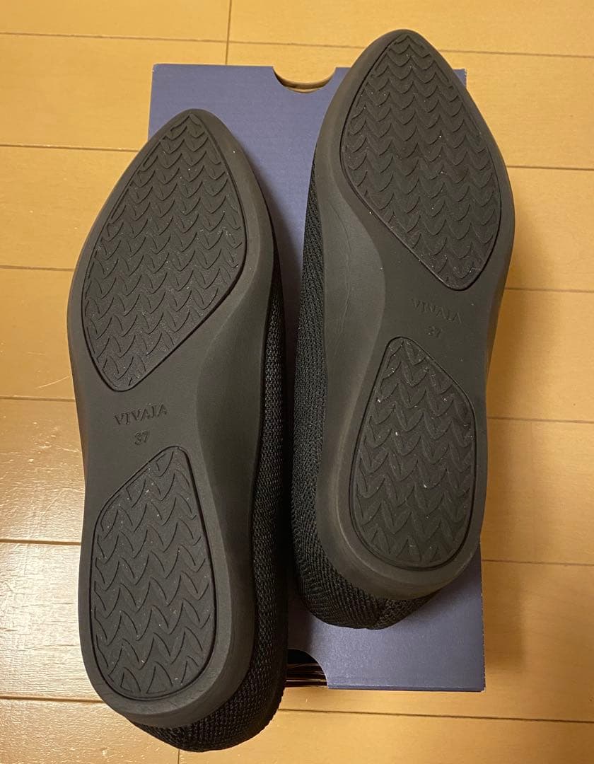 Aria Walker 超撥水ポインテッド トゥ超軽量 厚底フラットシューズ