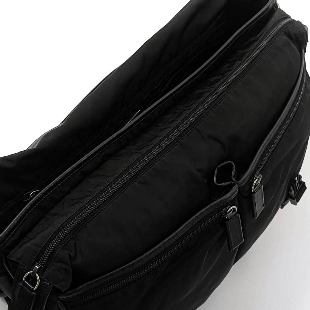 希少✨プラダ y2k メッセンジャー　ショルダー 三角ロゴ　ナイロン　白タグ　黒