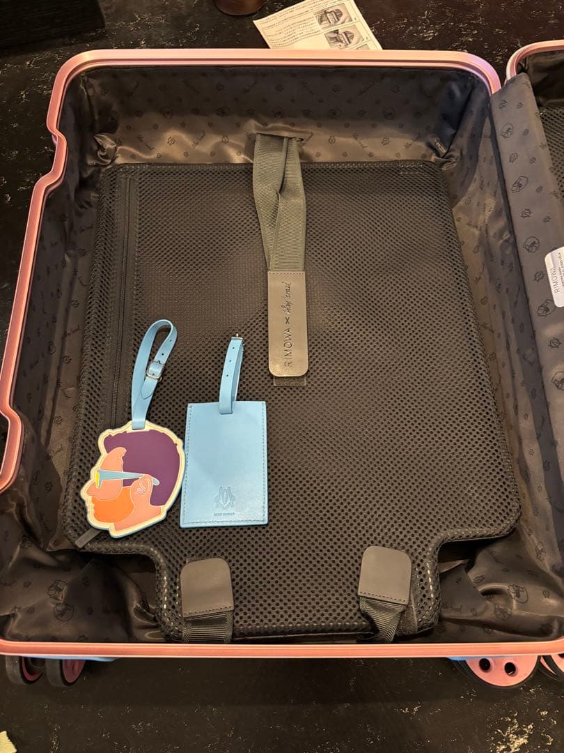 リモワ×アレックスイスラエルコラボ 2019年 キャリーケース ピンクブルー