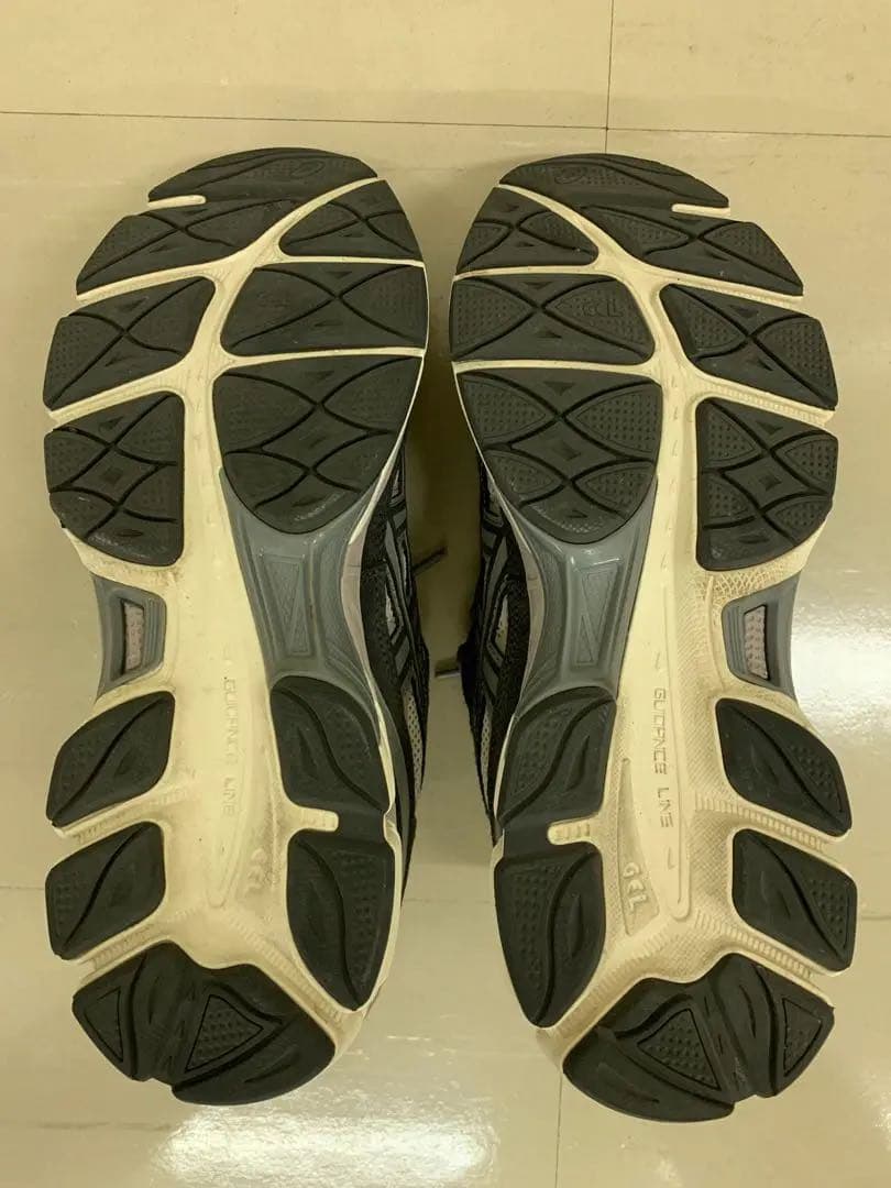 靴 ASICS GEL-NYC OATMEAL/OBSIDIAN GREY 27.0