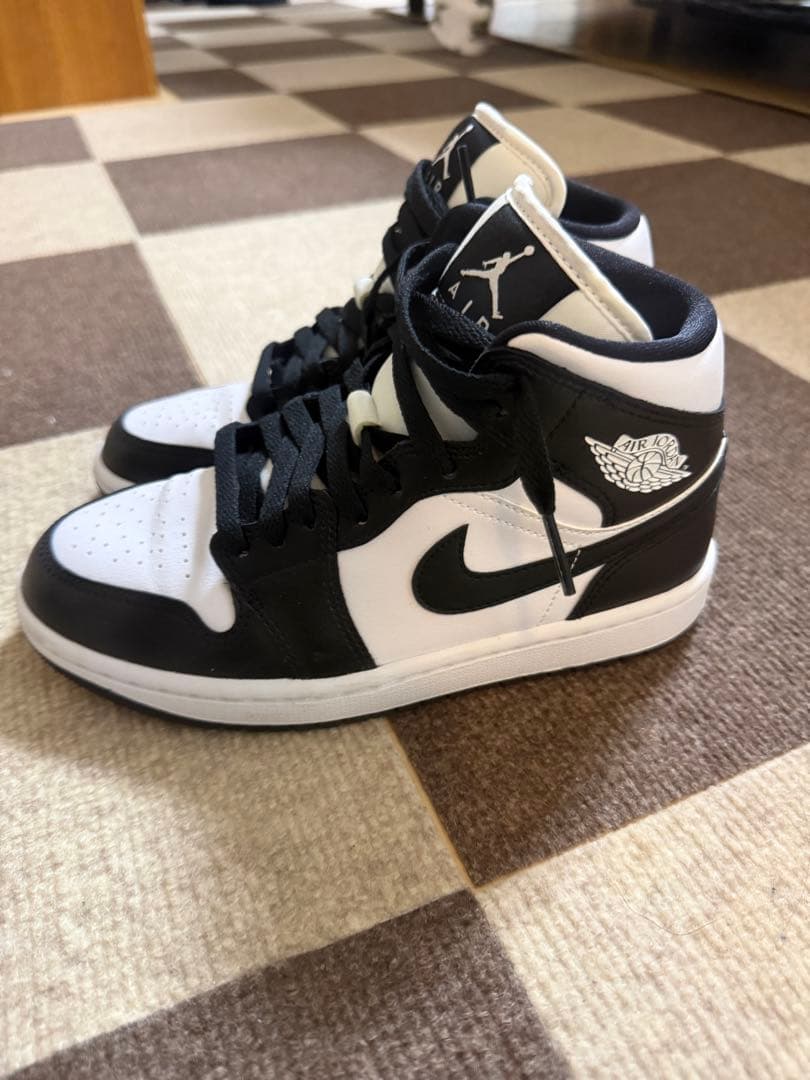 靴 Nike Air Jordan 1 MID